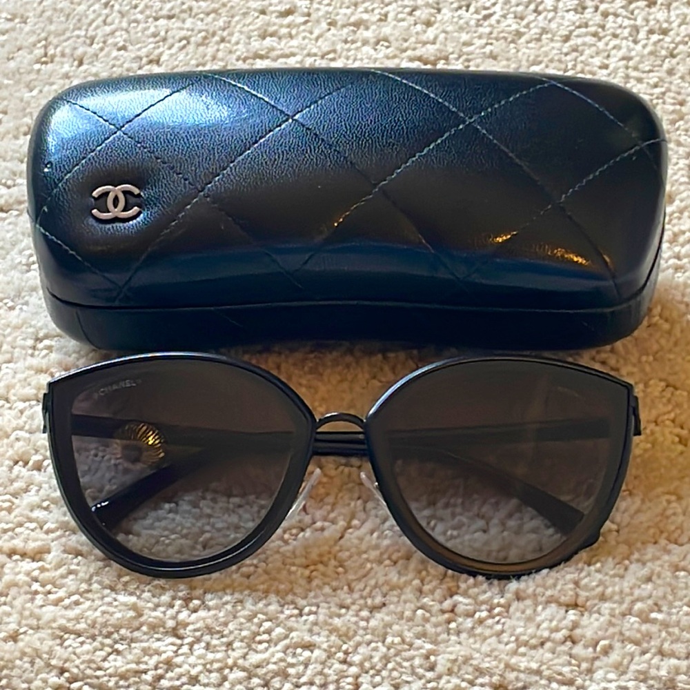 Chanel 4222 Cat Eye Black Sunglasses & Case